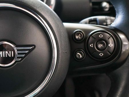 2020-MINI-Clubman-Cooper-Auto_14