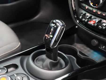 2020-MINI-Clubman-Cooper-Auto_19