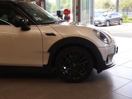 2020-MINI-Clubman-Cooper-Auto_5