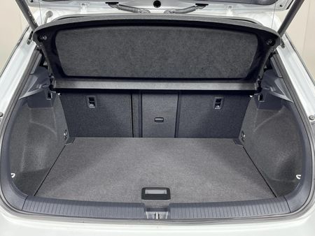 2023-Volkswagen-T-Roc-20-TSI-4M-R-Line-Auto_14