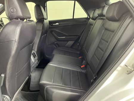 2023-Volkswagen-T-Roc-20-TSI-4M-R-Line-Auto_3