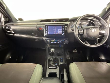 2021-Toyota-Hilux-28-GD-6-Raised-Body-Legend-Auto-Double-Cab_1