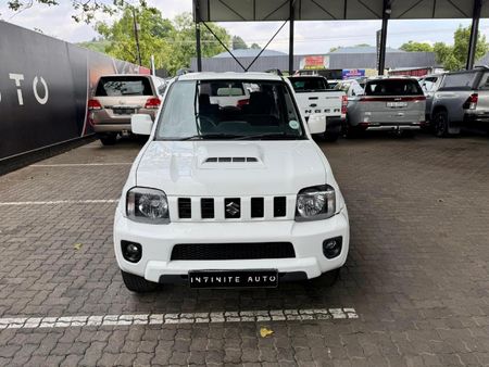 2015-Suzuki-Jimny-13_7