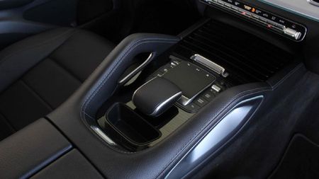 2025-Mercedes-Benz-GLE-300d-4Matic_7