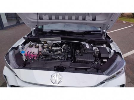 2025-MG-ZS-PRO-15T-Com-CVT-Auto_12