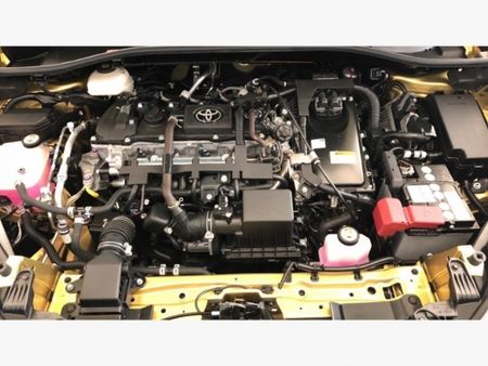 2026-Toyota-Corolla-Cross-18-XR-Hybrid_12