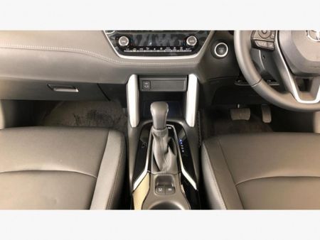 2026-Toyota-Corolla-Cross-18-XR-Hybrid_13