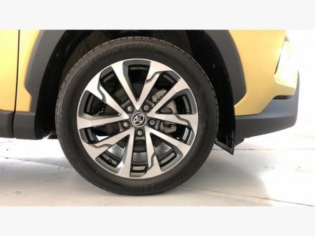 2026-Toyota-Corolla-Cross-18-XR-Hybrid_15