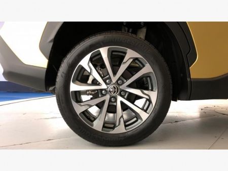 2026-Toyota-Corolla-Cross-18-XR-Hybrid_16