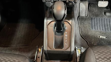 2022-Suzuki-Jimny-15-GLX-Auto_7