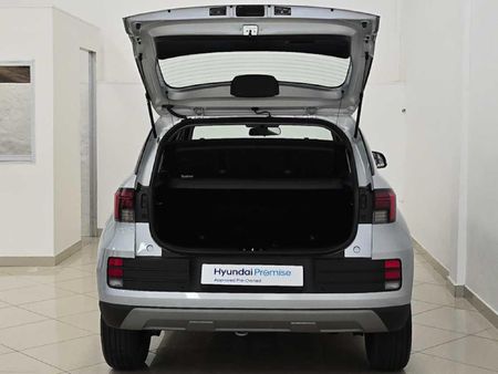 2024-Hyundai-Venue-10-TGDI-Fluid_19
