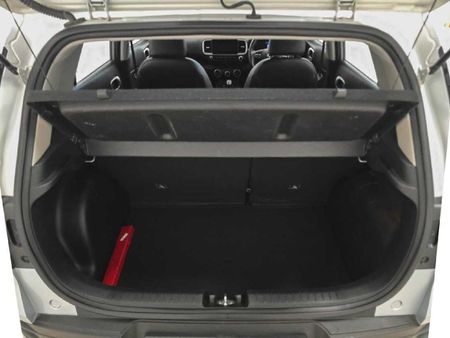 2024-Hyundai-Venue-10-TGDI-Fluid_25