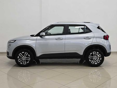 2024-Hyundai-Venue-10-TGDI-Fluid_3