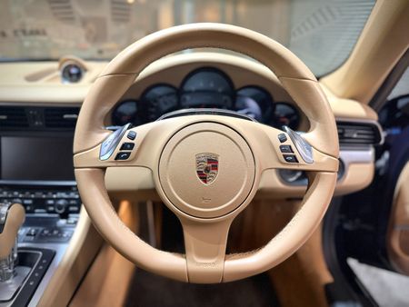 2013-Porsche-911-Carrera-Auto_15