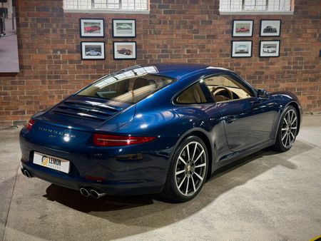 2013-Porsche-911-Carrera-Auto_7