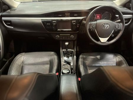 2016-Toyota-Corolla-18-High-Auto_9