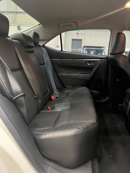 2016-Toyota-Corolla-18-High-Auto_11