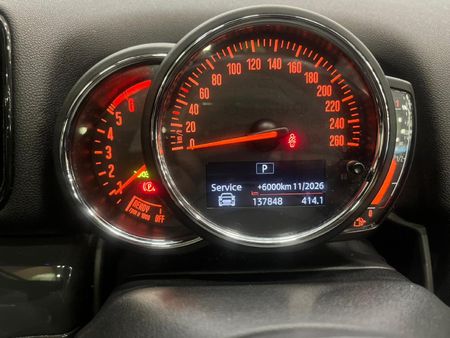 2018-MINI-Countryman-Cooper-D-Auto_10