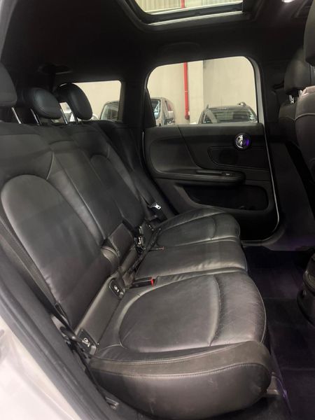 2018-MINI-Countryman-Cooper-D-Auto_12