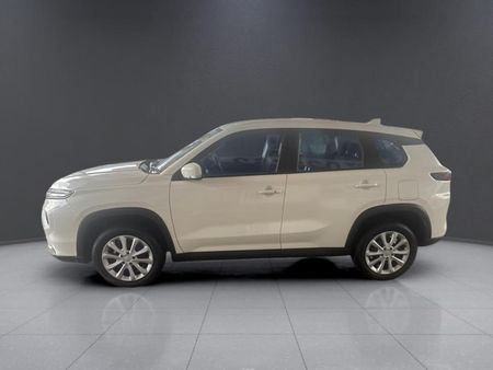 2025-Toyota-Urban-Cruiser-15-XS_3