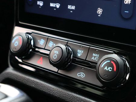 2023-Ford-Everest-20D-Bi-Turbo-Sport-4x4-Auto_14