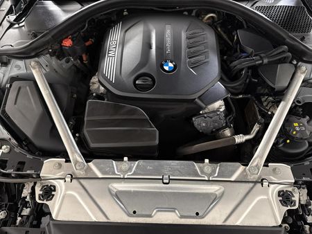 2025-BMW-4-Series-420d-Coupe-M-Sport_10