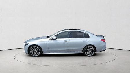 2022-Mercedes-Benz-C-Class-C-220d-Auto_3