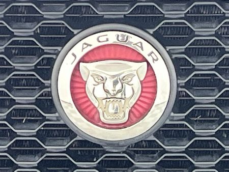 2018-Jaguar-F-Pace-30D-AWD-Pure_11