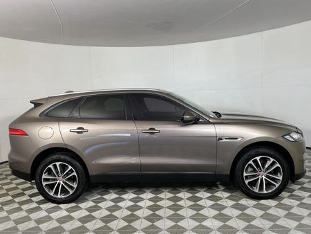 2018-Jaguar-F-Pace-30D-AWD-Pure_17