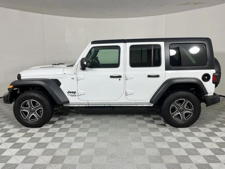 2022-Jeep-Wrangler_16