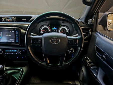 2018-Toyota-Hilux-28-GD-6-Raised-Body-Raider-Double-Cab_14