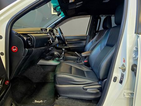 2018-Toyota-Hilux-28-GD-6-Raised-Body-Raider-Double-Cab_15