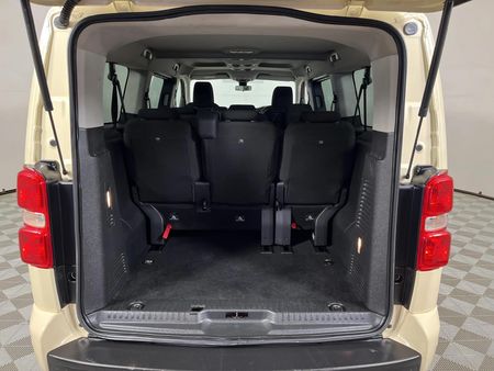 2022-Opel-Zafira-Life-Elegance-20-TD-Auto_12