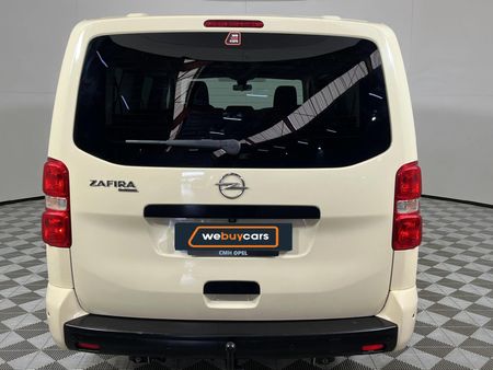2022-Opel-Zafira-Life-Elegance-20-TD-Auto_17