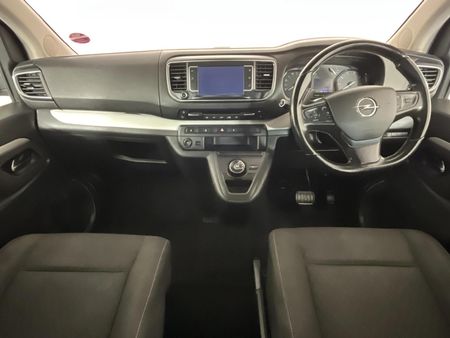 2022-Opel-Zafira-Life-Elegance-20-TD-Auto_1