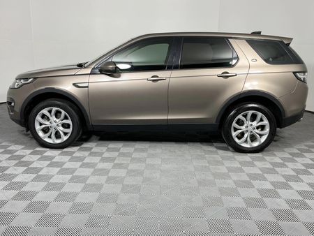 2017-Land-Rover-Discovery-Sport-20-Si4-SE_19