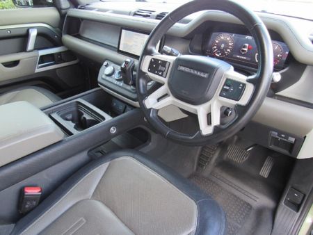 2021-Land-Rover-Defender-90-D240-SE-X-Dynamic-177kW_4