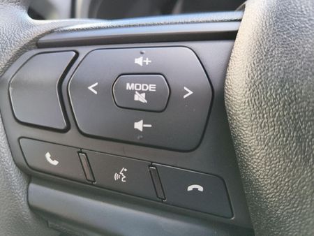 2026-Isuzu-D-Max-19-DDI-L-4x4-Double-Cab_18