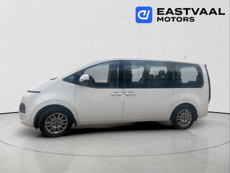 2024-Hyundai-Staria-22d-Executive-Auto_3