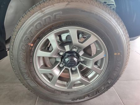 2025-Suzuki-Jimny-15-GLX-AllGrip-5-Door-Auto_5