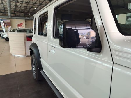 2025-Suzuki-Jimny-15-GLX-AllGrip-5-Door-Auto_7