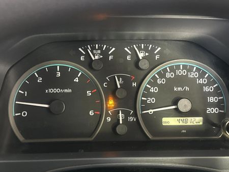 2022-Toyota-Land-Cruiser-79-45-D-70th-Edition-Single-Cab_1