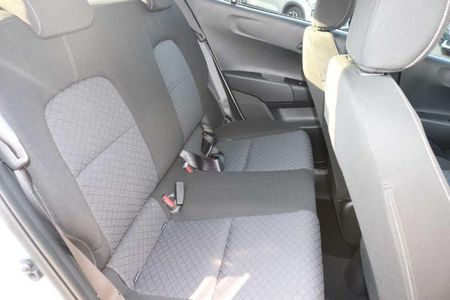 2026-Kia-Picanto-10-LS_13