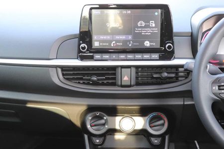 2026-Kia-Picanto-10-LS_7