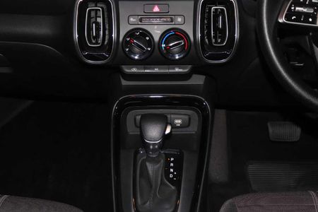 2026-Kia-Sonet-15-LX-Auto_10