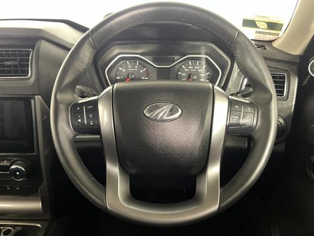 2023-Mahindra-Pik-Up-22-mHawk-S11-Dawn-4x4-Auto-Double-Cab_11