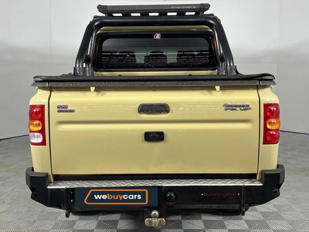 2023-Mahindra-Pik-Up-22-mHawk-S11-Dawn-4x4-Auto-Double-Cab_16