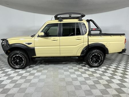 2023-Mahindra-Pik-Up-22-mHawk-S11-Dawn-4x4-Auto-Double-Cab_17