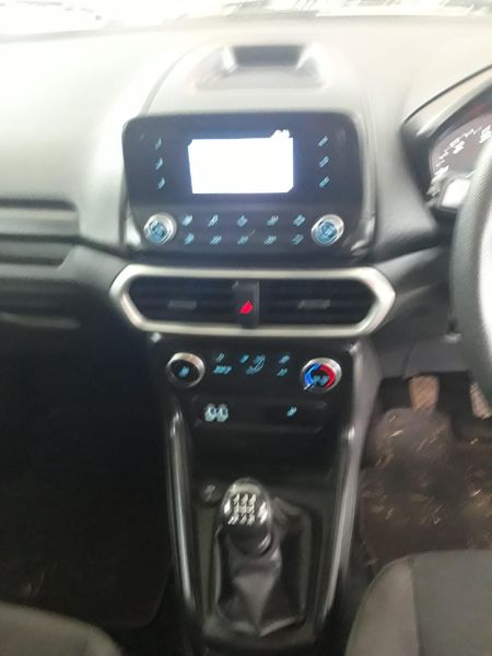 2019-Ford-EcoSport-15-TDCi-Ambiente_11