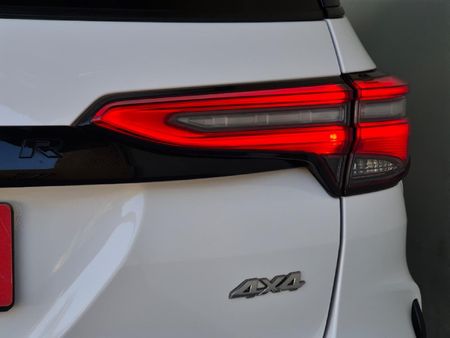 2024-Toyota-Fortuner-28-GD-6-4x4-VX-Auto_20